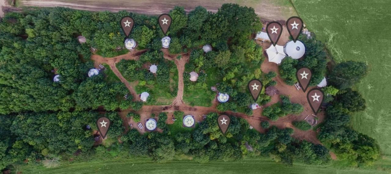Plush Tents Yurt Village Τσίτσεστερ Εξωτερικό φωτογραφία