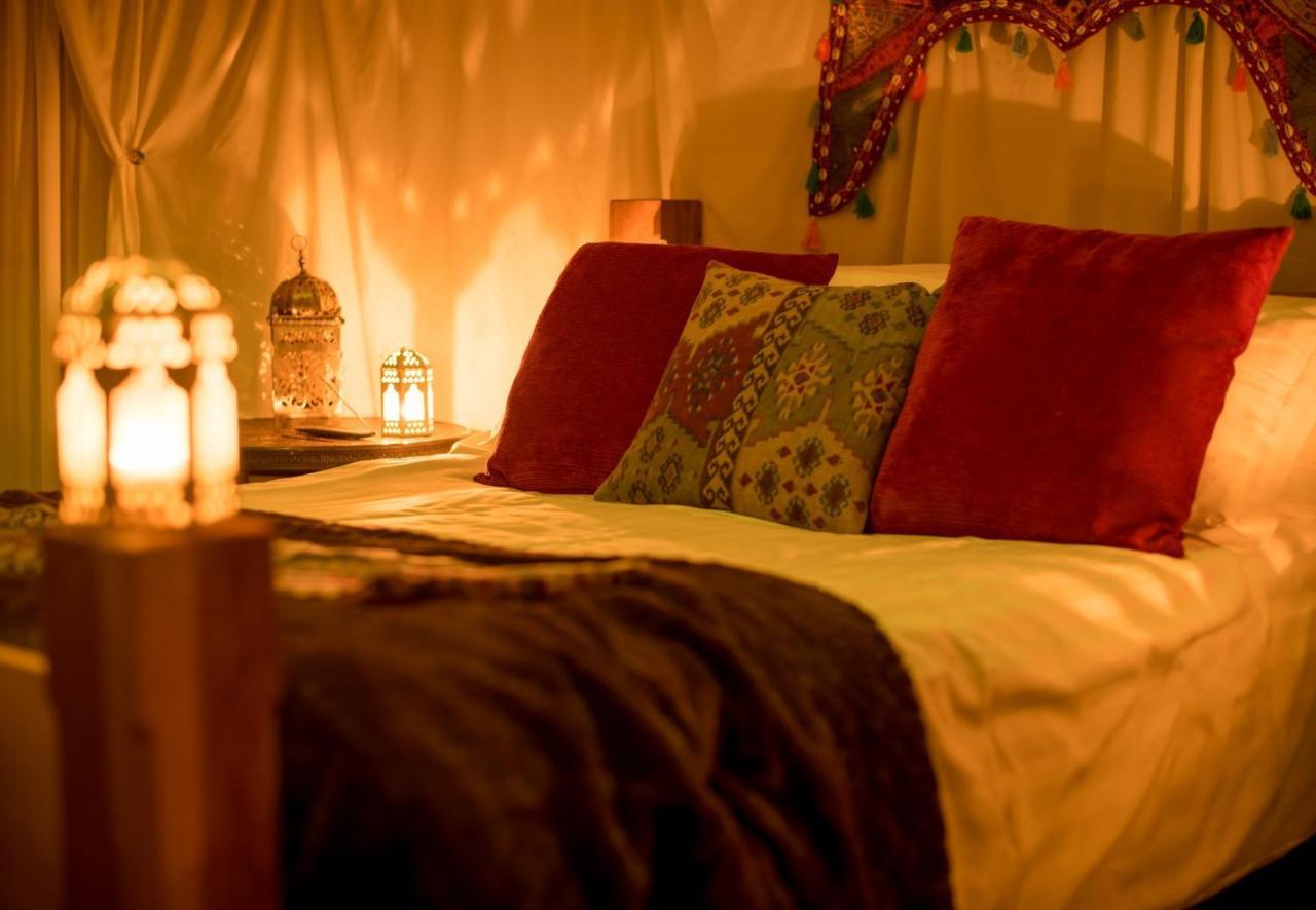 Plush Tents Yurt Village Τσίτσεστερ Εξωτερικό φωτογραφία